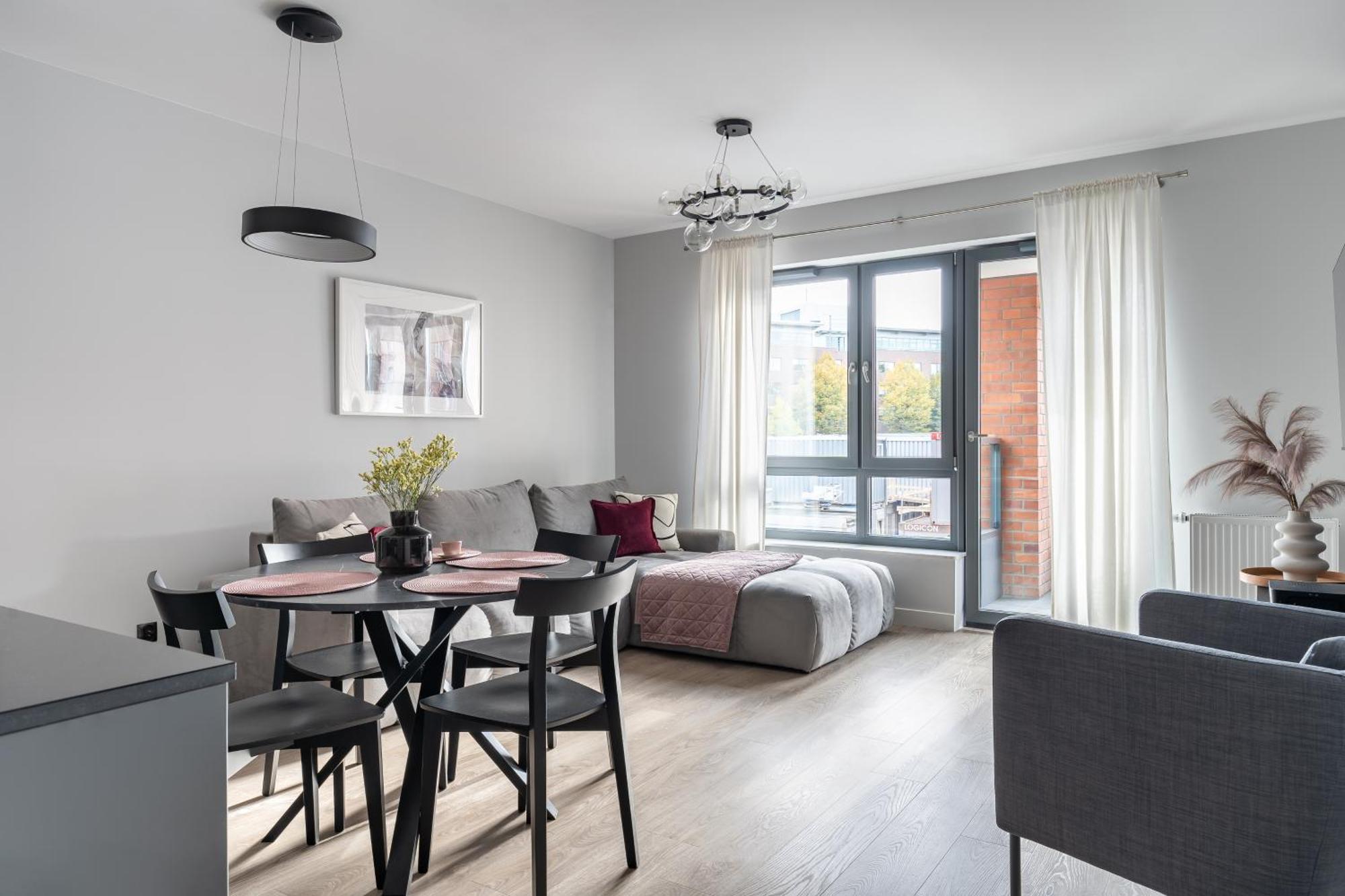 Scala 60c Center With Parking By Lion Apartment *